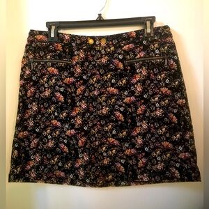 Mossimo Supply Company Black with Fall Flowers Corduroy Mini Skirt
